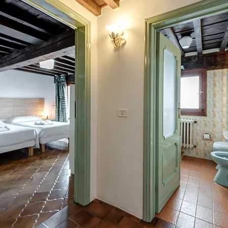 Calzaiuoli 10 - Boutique Apartament