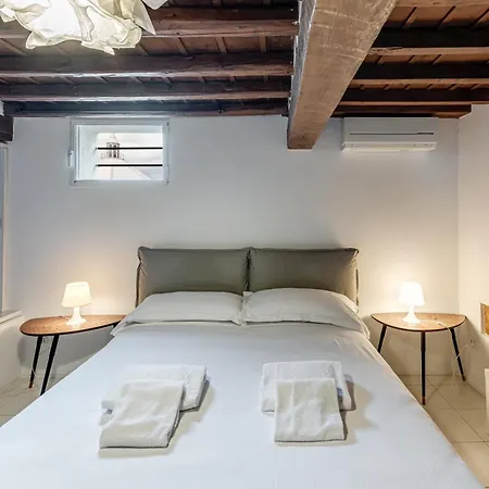 Apartament Calzaiuoli 10 - Boutique *